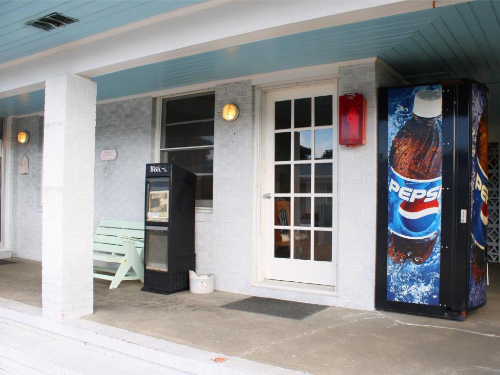 Falcon Motel บักซ์ตัน ภายนอก รูปภาพ
